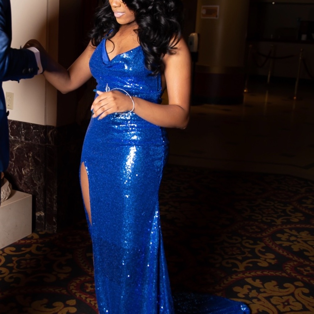 Blue prom dress